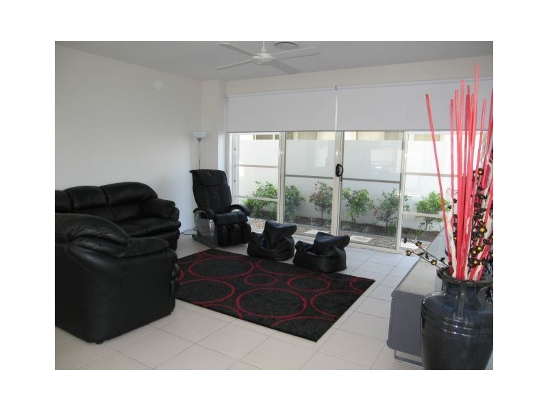 Hope Island QLD 4212