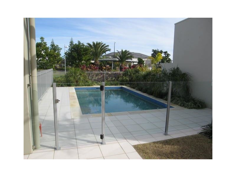 Hope Island QLD 4212