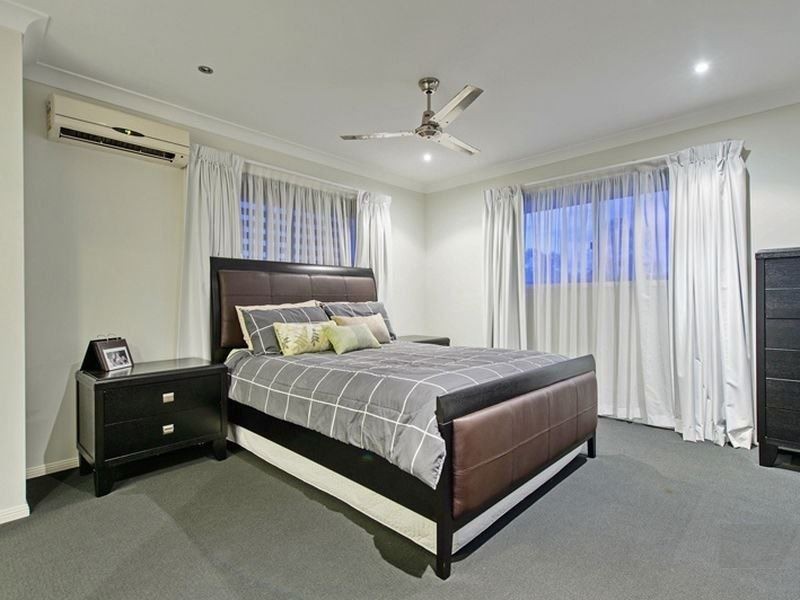 Coomera Waters QLD 4209