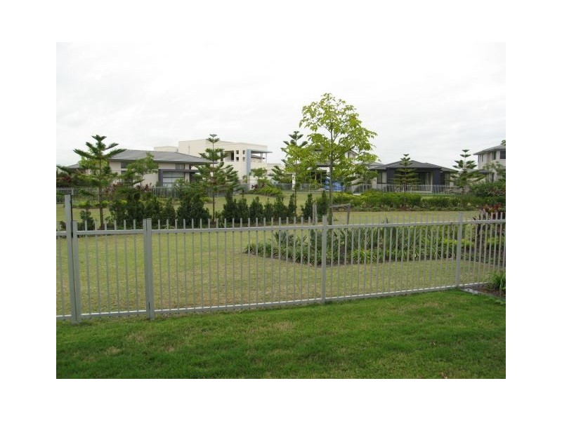 Hope Island QLD 4212