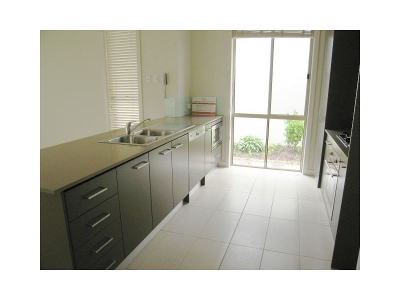 Hope Island QLD 4212