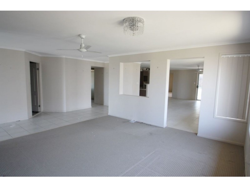 Pacific Pines QLD 4211