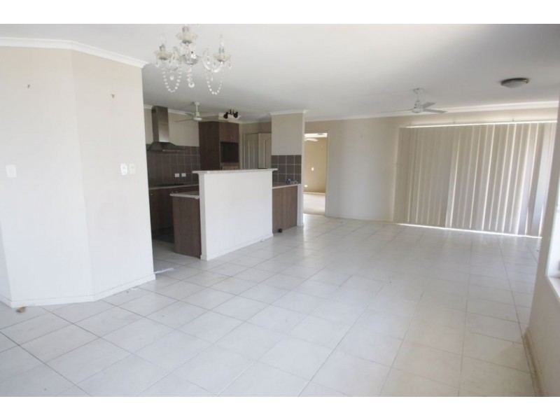 Pacific Pines QLD 4211