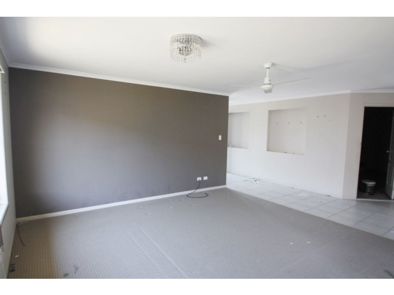 Pacific Pines QLD 4211