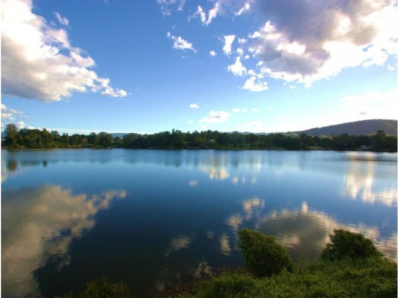 49 Brittany Drive, Oxenford QLD 4210