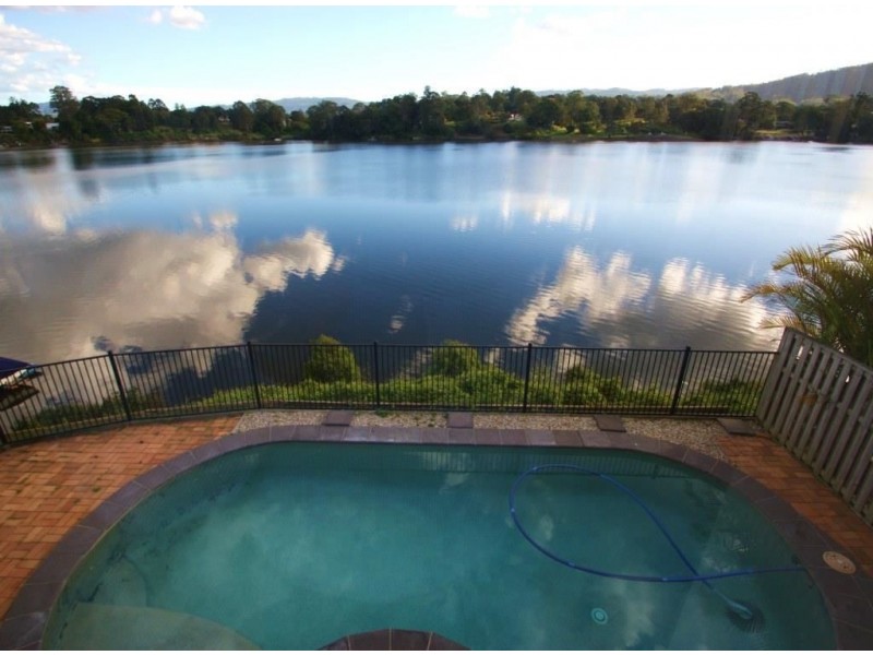 49 Brittany Drive, Oxenford QLD 4210