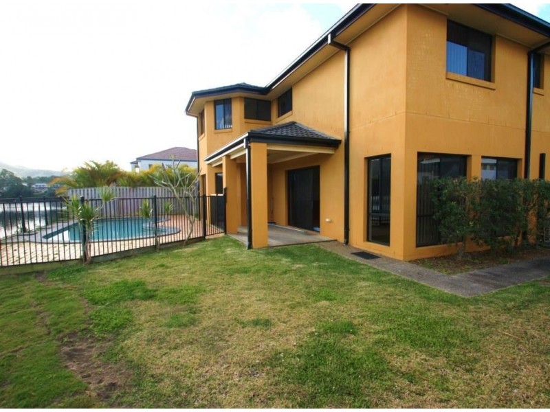 49 Brittany Drive, Oxenford QLD 4210