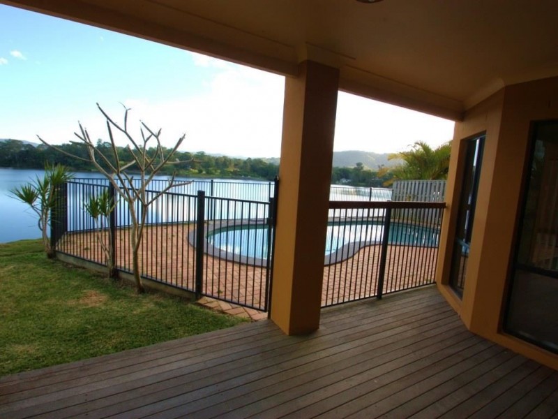 49 Brittany Drive, Oxenford QLD 4210