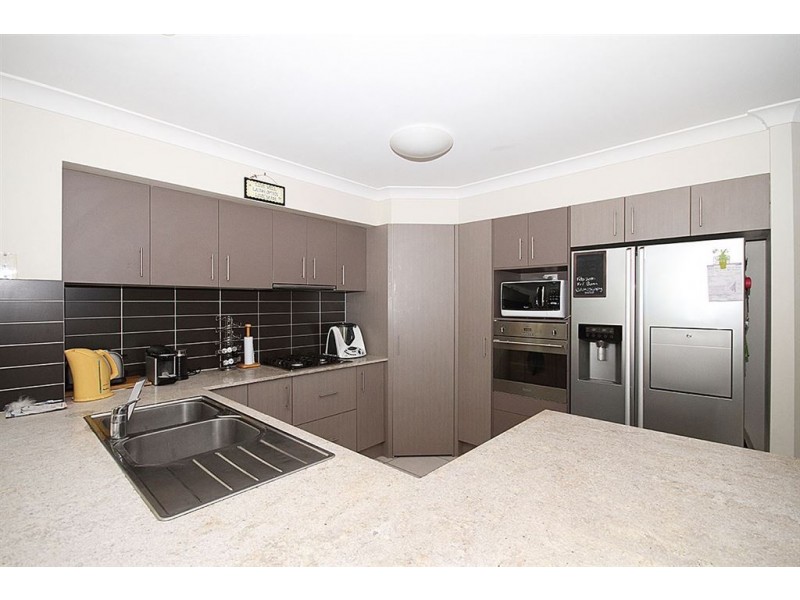35 Rainbow Circuit, Coomera Waters QLD 4209