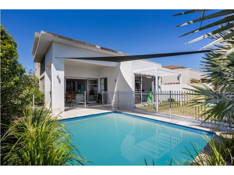 2814 Gracemere Circuit, Hope Island QLD 4212