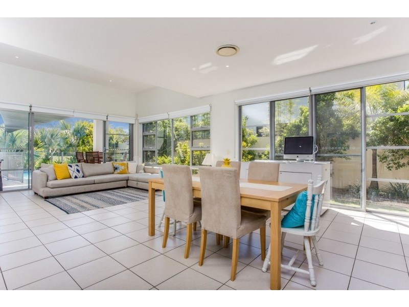 2814 Gracemere Circuit, Hope Island QLD 4212