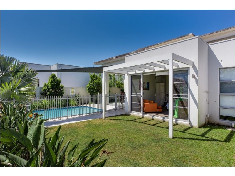 2814 Gracemere Circuit, Hope Island QLD 4212