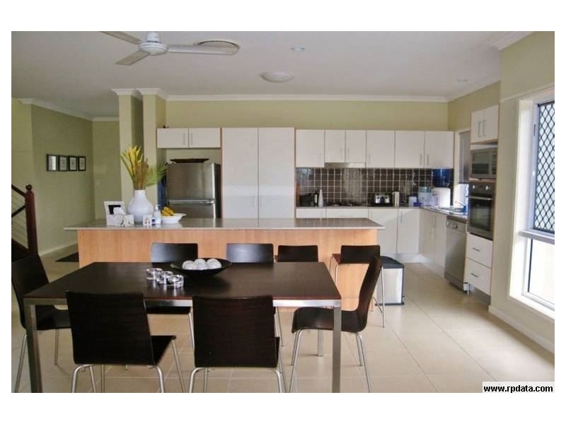 Coomera Waters QLD 4209