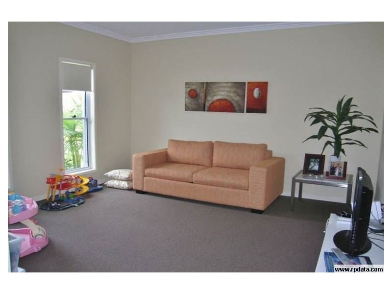 Coomera Waters QLD 4209