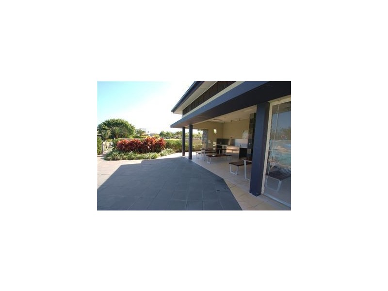 Hope Island QLD 4212
