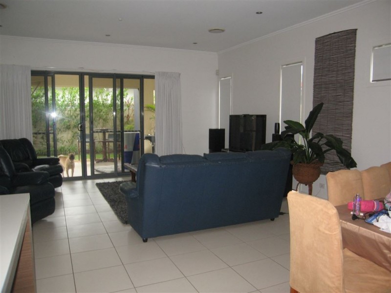 Hope Island QLD 4212