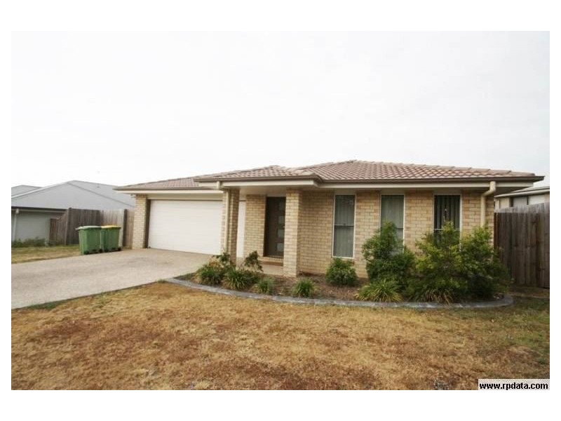 34 Fletcher Cr, Pacific Pines QLD 4211