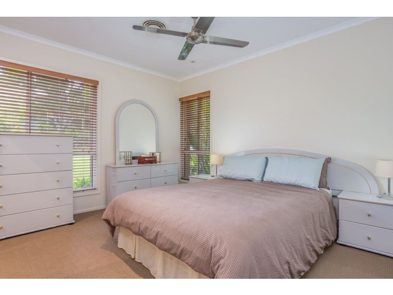 25 Oregon Way, Oxenford QLD 4210