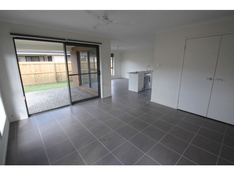 39 Denham Circuit, Willow Vale QLD 4209