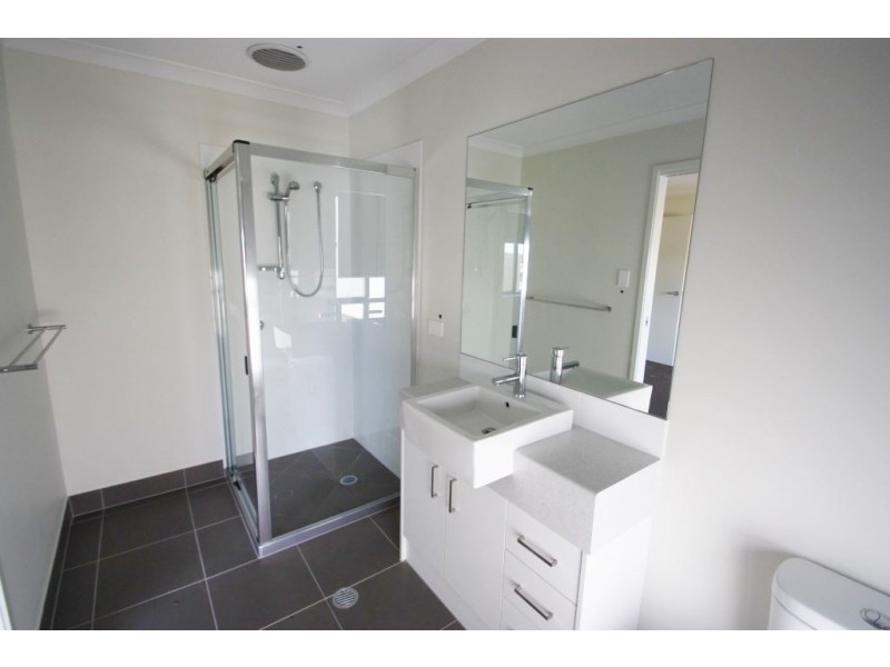 39 Denham Circuit, Willow Vale QLD 4209