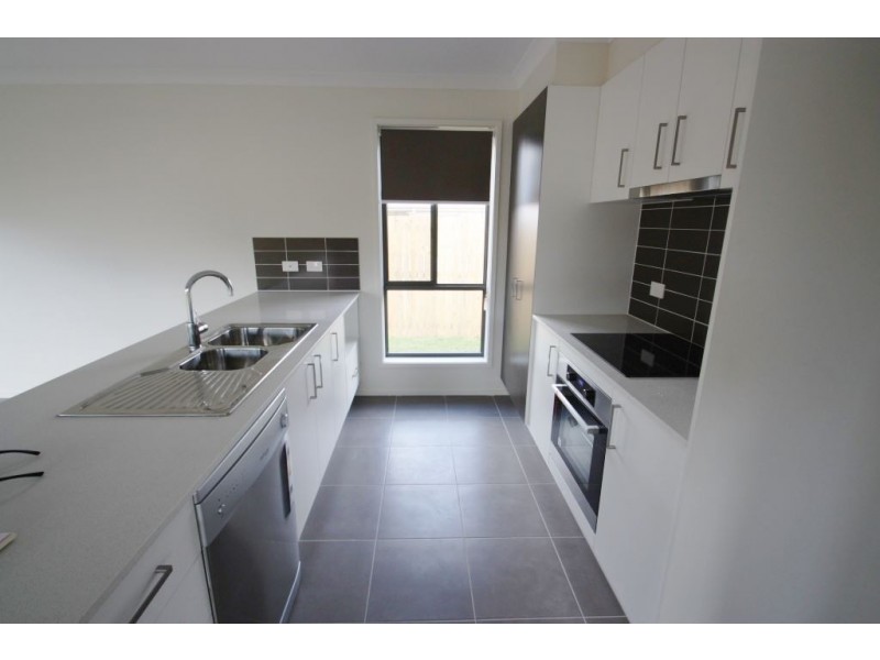 39 Denham Circuit, Willow Vale QLD 4209
