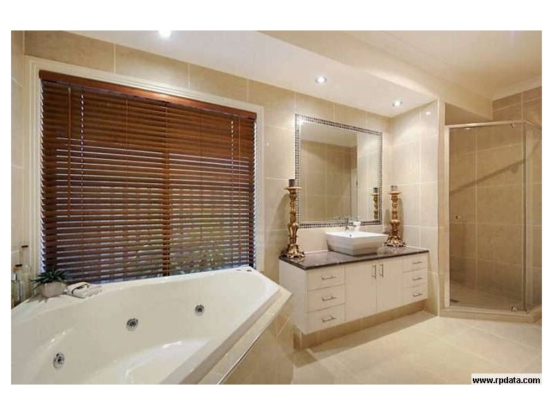 10 Kingtide Lane, Coomera Waters QLD 4209