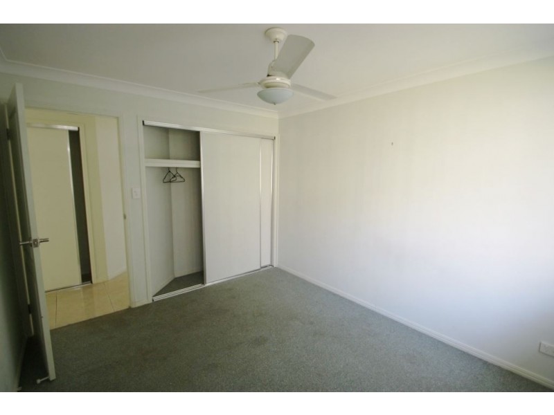 25 Bimberi Row, Pacific Pines QLD 4211