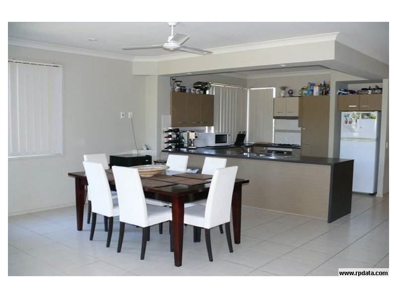 5 Cobb And Co, Oxenford QLD 4210