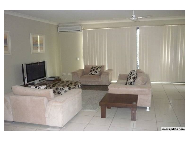 5 Cobb And Co, Oxenford QLD 4210