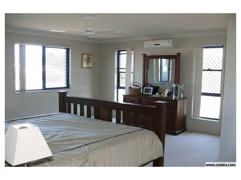 5 Cobb And Co, Oxenford QLD 4210