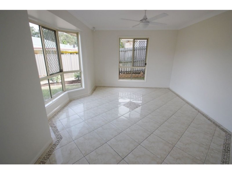 10 Cherrytree Place, Waterford West QLD 4133