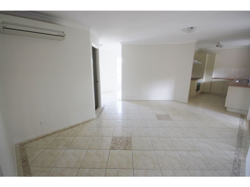 10 Cherrytree Place, Waterford West QLD 4133