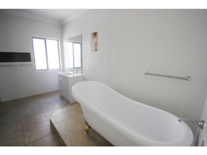 72 Graywillow Boulevard, Oxenford QLD 4210
