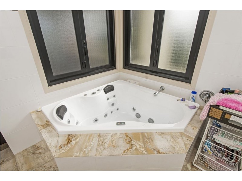 32 Essen Place, Oxenford QLD 4210