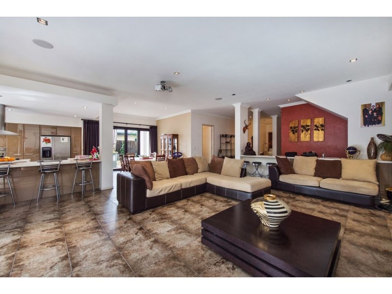 32 Essen Place, Oxenford QLD 4210