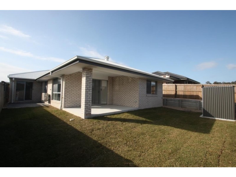 20 McLachlan Cir, Willow Vale QLD 4209