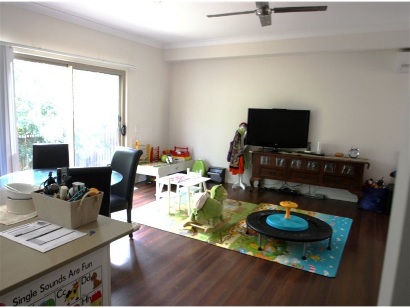 3/18 Fourth Avenue, Labrador QLD 4215