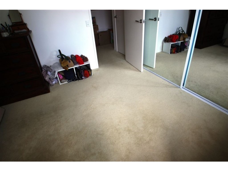 3/18 Fourth Avenue, Labrador QLD 4215