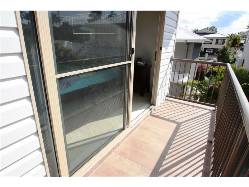3/18 Fourth Avenue, Labrador QLD 4215