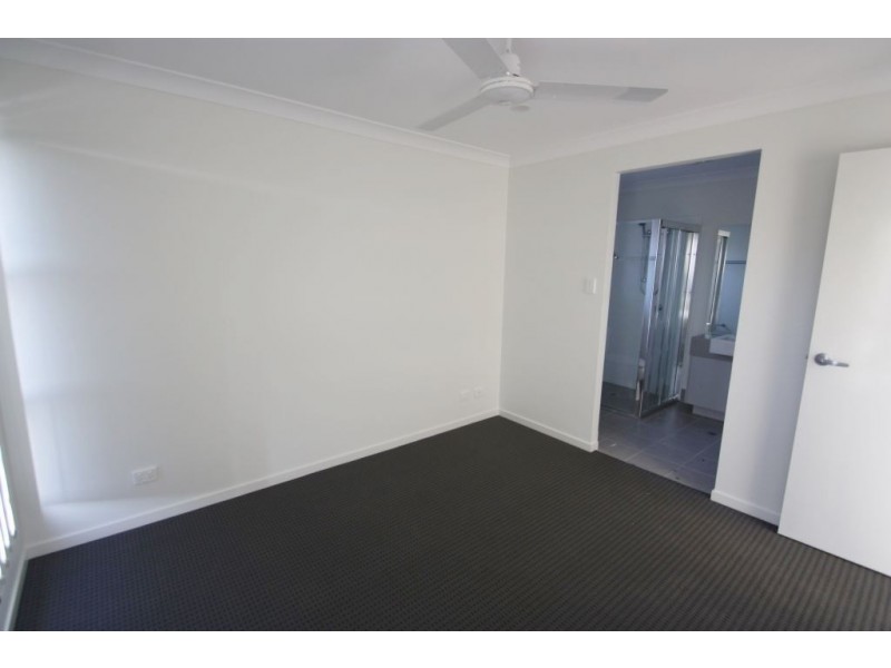64 River Run Cir, Ormeau QLD 4208