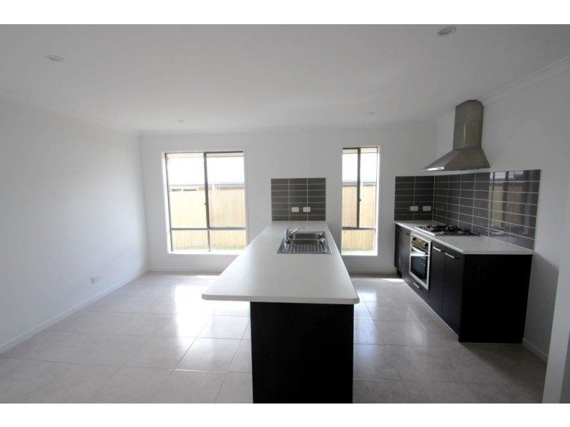 41 Matas Drive, Pimpama QLD 4209