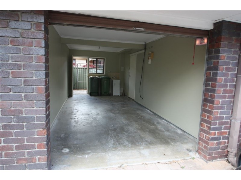 2/6 Parkridge Drive, Molendinar QLD 4214