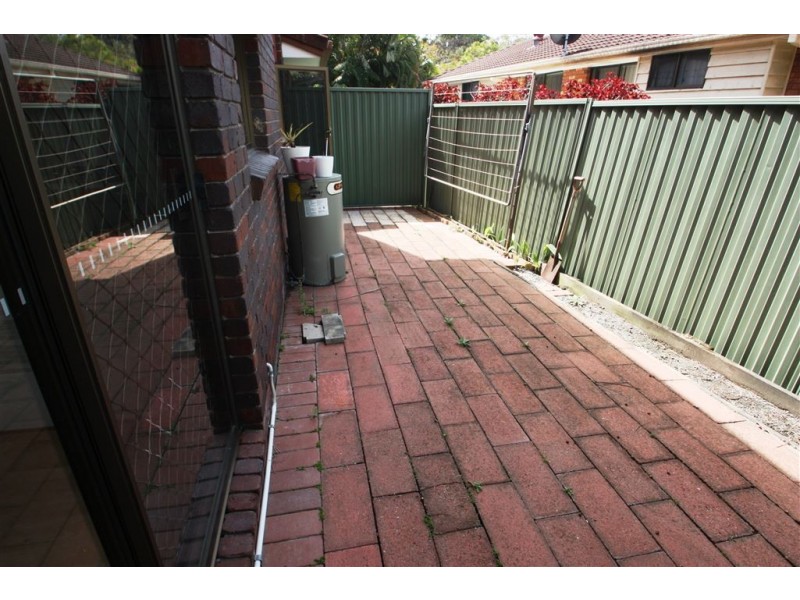 2/6 Parkridge Drive, Molendinar QLD 4214