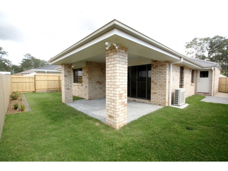 38 Hollyoak Cres, Pimpama QLD 4209