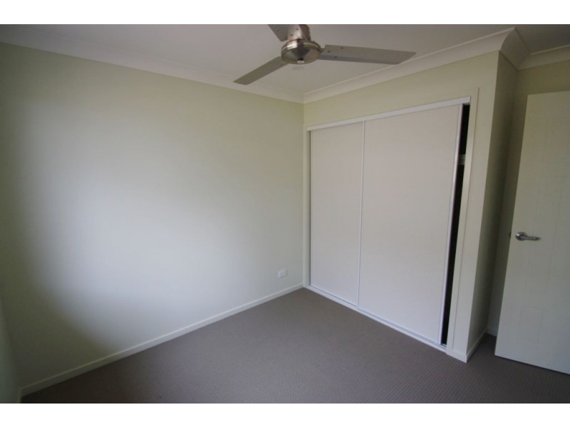 38 Hollyoak Cres, Pimpama QLD 4209