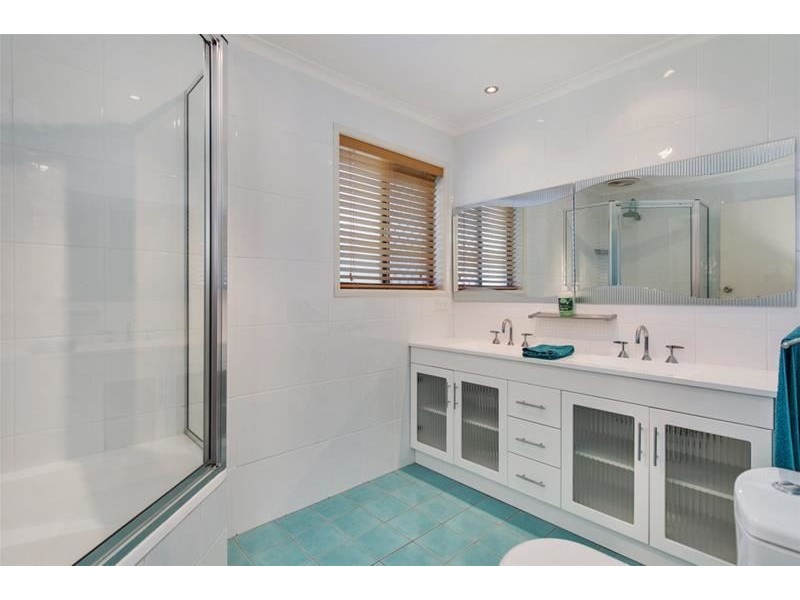 5 Satinay Court, Oxenford QLD 4210