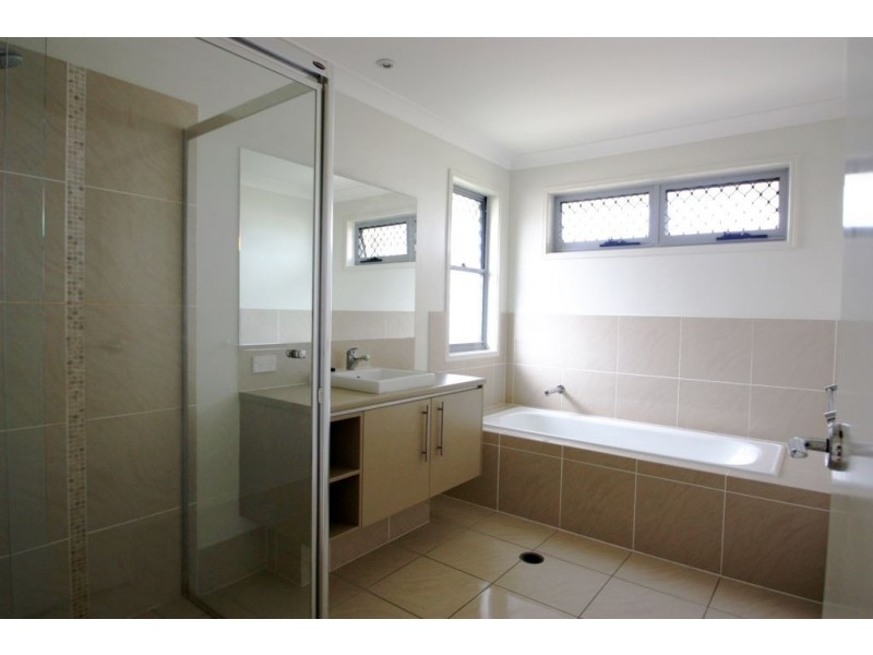 13 Torrington Street, Upper Coomera QLD 4209