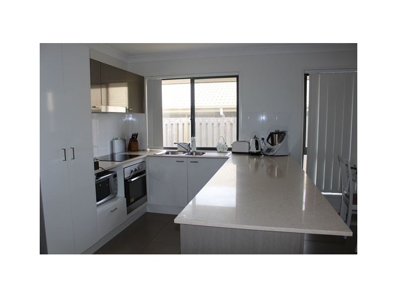 13 Pyrite St, Pimpama QLD 4209