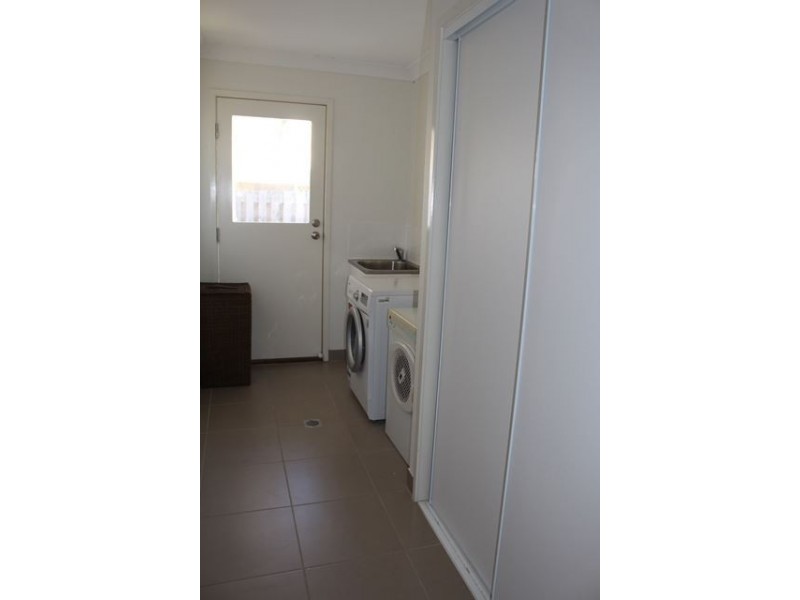 13 Pyrite St, Pimpama QLD 4209