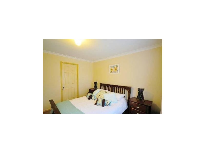 15 Cherry tree Place, Waterford West QLD 4133